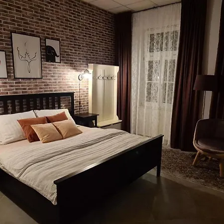 דירה Nestl פטוי